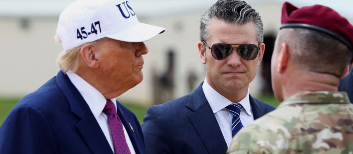 2025-06-10T201507Z_1260603759_RC2VZEASONAV_RTRMADP_3_USA-TRUMP-1749693009_2128bd-1749693147.jpg